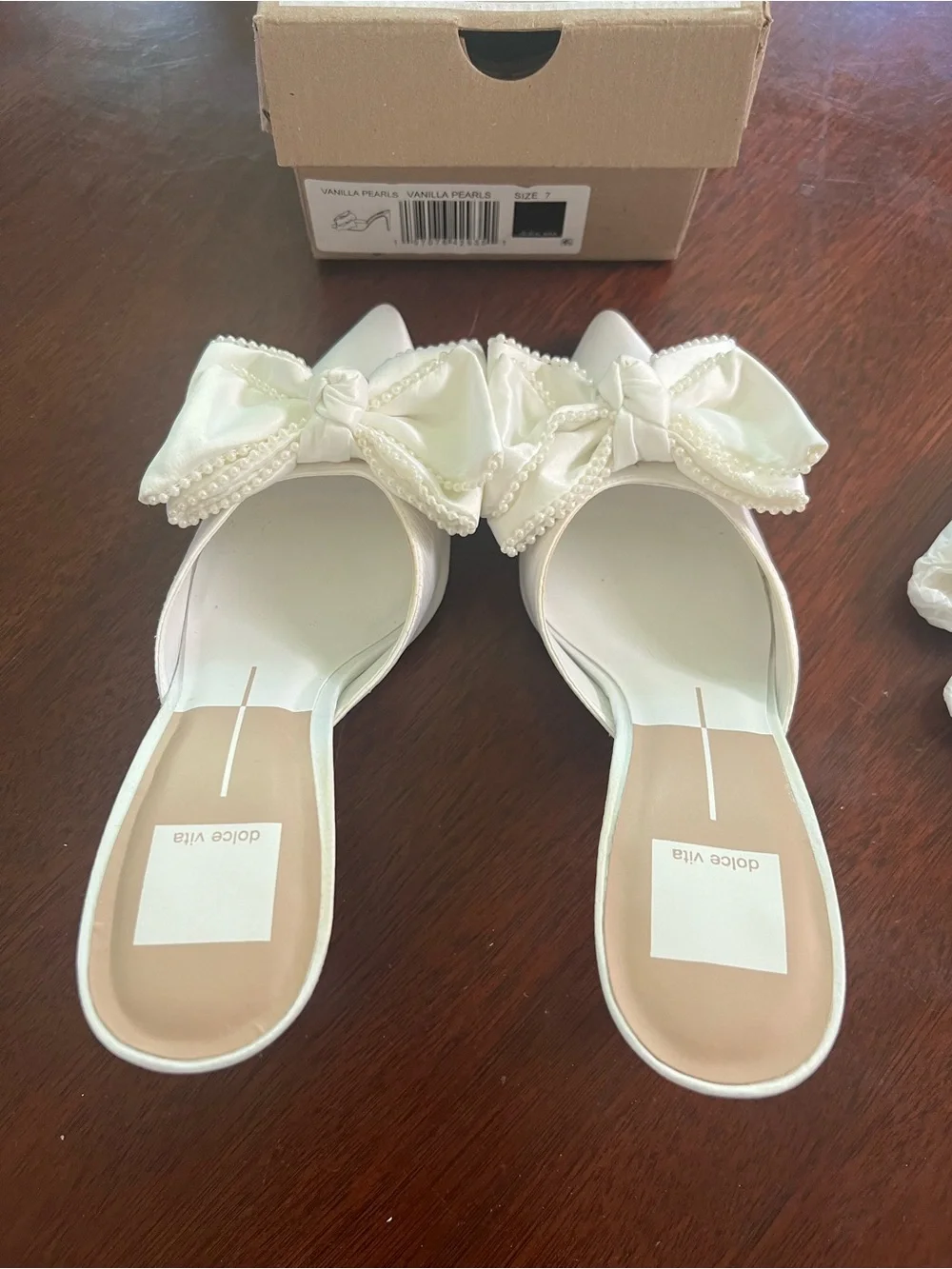 Dolce Vita Kayli Heels Ivory Satin Vanilla Pearls Size 7